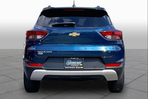 Pacific Blue Metallic 2021 Chevrolet Trailblazer LT