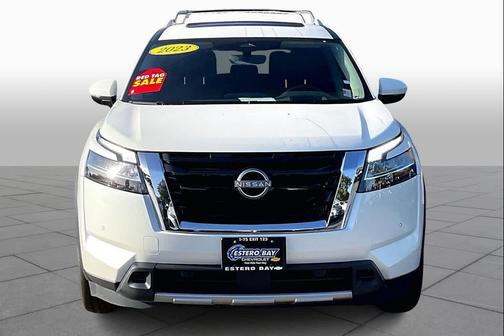 2023 Nissan Pathfinder Platinum 4WD