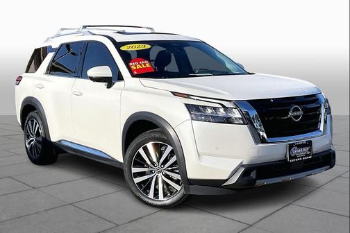 2023 Nissan Pathfinder Platinum 4WD