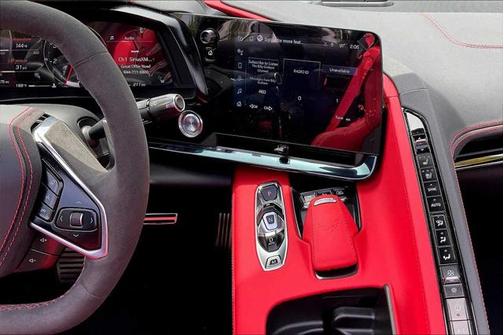 2025 Chevrolet Corvette Stingray w/2LT