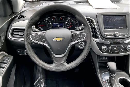 White 2022 Chevrolet Equinox LS