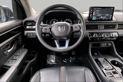 Black 2024 Honda Pilot Touring 8-Passenger