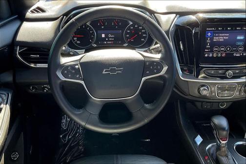 2022 Chevrolet Traverse RS