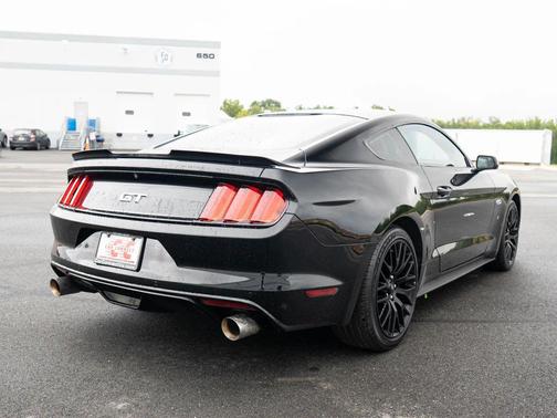 2017 Ford Mustang GT