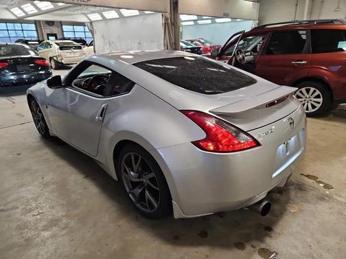 Brilliant Silver Metallic 2014 Nissan 370Z Base