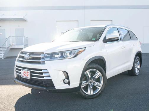 2017 Toyota Highlander Limited