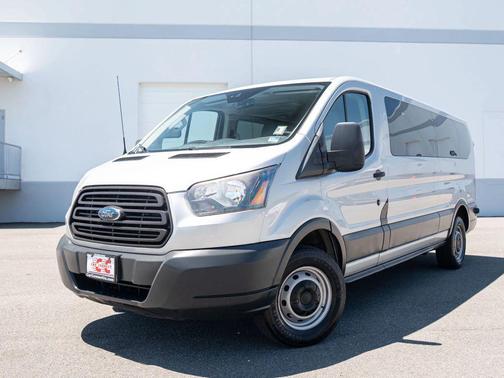 Siver 2017 Ford Transit-350 XL
