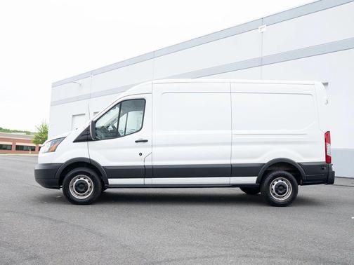 Oxford White 2016 Ford Transit-250 Base