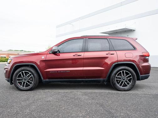 Velvet Red Pearlcoat 2019 Jeep Grand Cherokee Trailhawk