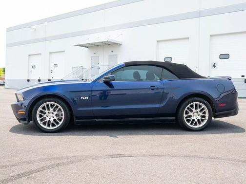 Blue 2012 Ford Mustang GT Premium
