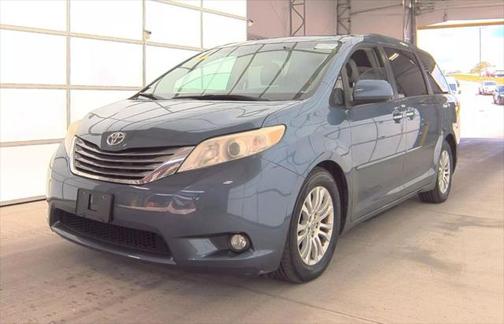 2015 Toyota Sienna XLE
