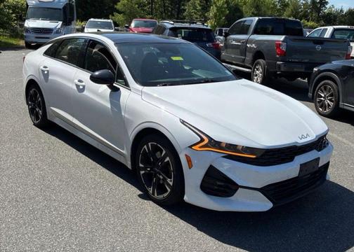 Glacial White Pearl 2022 Kia K5 GT-Line