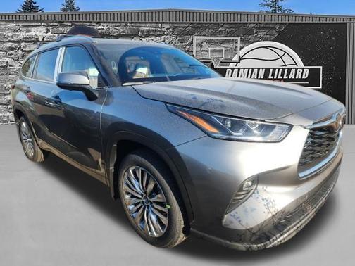 Heavy Metal 2026 Toyota Highlander Platinum