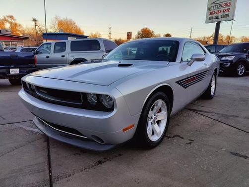 2012 Dodge Challenger SXT