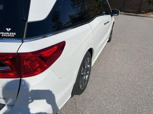 2023 Honda Odyssey 