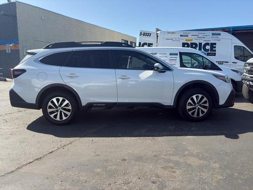 2022 Subaru Outback Premium