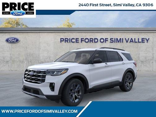 Space White Metallic 2026 Ford Explorer Active