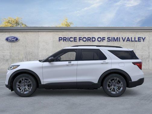 Space White Metallic 2026 Ford Explorer Active