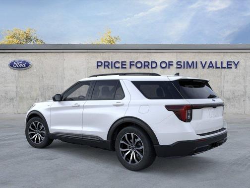 Star White 2026 Ford Explorer ST-Line