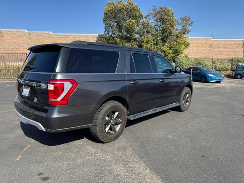 Magnetic Metallic 2021 Ford Expedition Max XLT