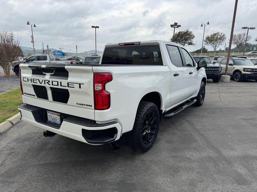 2021 Chevrolet Silverado 1500 Custom
