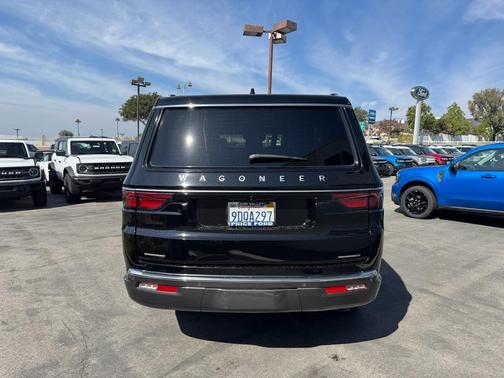 2022 Jeep Wagoneer Series II