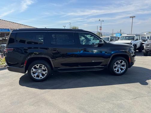 2022 Jeep Wagoneer Series II