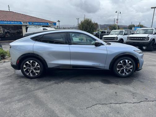2022 Ford Mustang Mach-E Premium