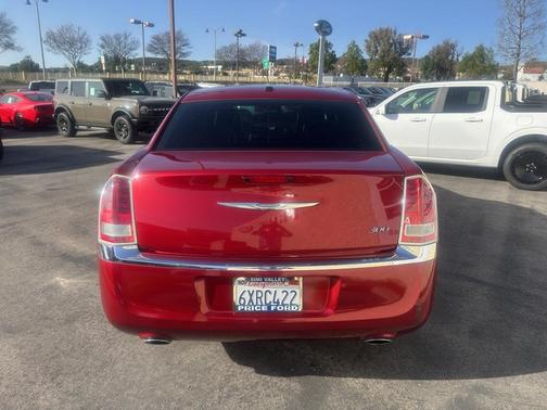 2012 Chrysler 300 Limited