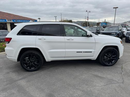 2018 Jeep Grand Cherokee Altitude