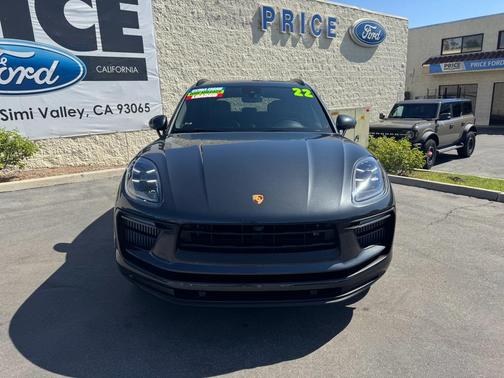 2022 Porsche Macan S