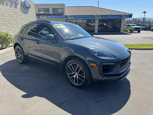 2022 Porsche Macan S