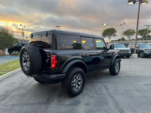 Shadow Black 2025 Ford Bronco Badlands