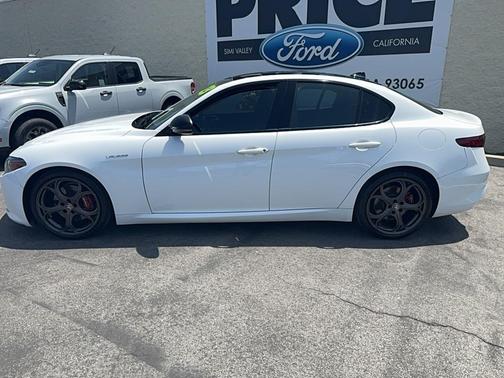2023 Alfa Romeo Giulia Veloce