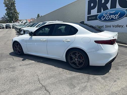 2023 Alfa Romeo Giulia Veloce