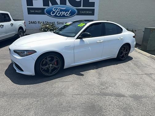 2023 Alfa Romeo Giulia Veloce