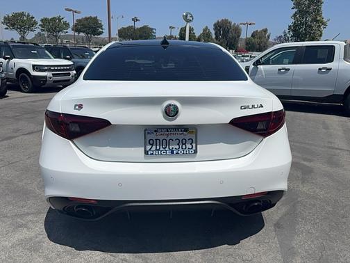 2023 Alfa Romeo Giulia Veloce
