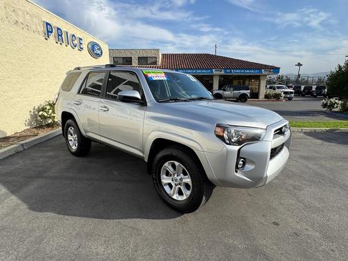 2023 Toyota 4Runner SR5