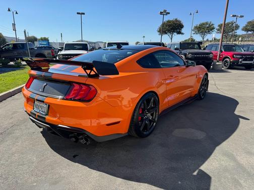 2020 Ford Shelby GT500 Base