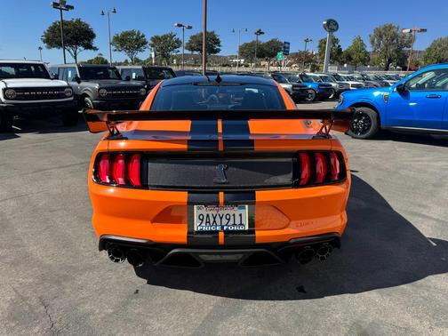 2020 Ford Shelby GT500 Base