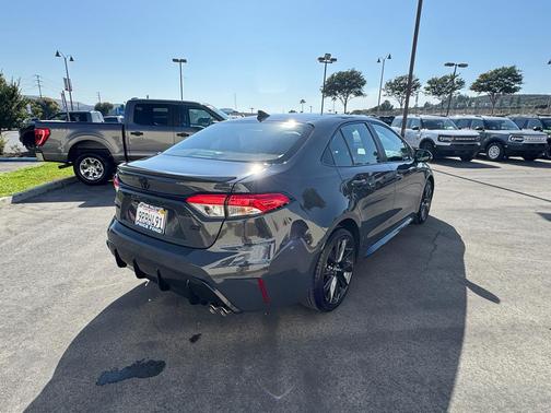 2025 Toyota Corolla SE
