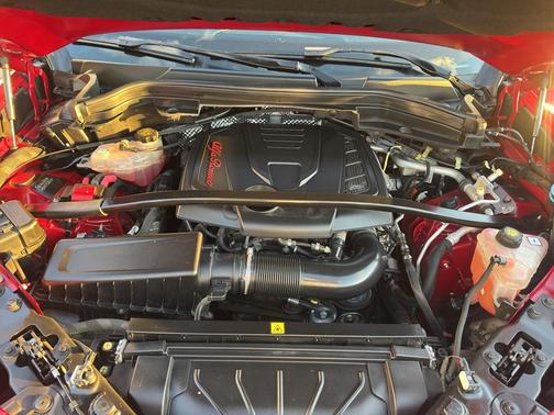 2019 Alfa Romeo Stelvio Base