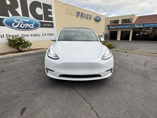 2023 Tesla Model Y Long Range