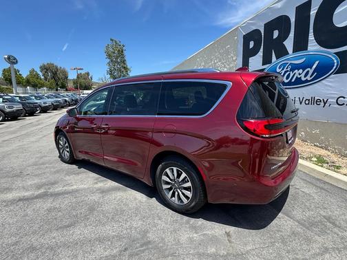 2021 Chrysler Pacifica Hybrid Touring L