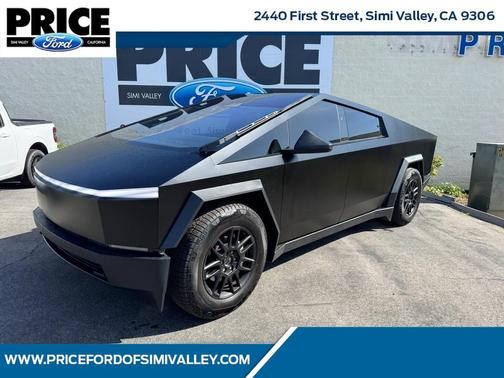 2025 Tesla Cybertruck Base