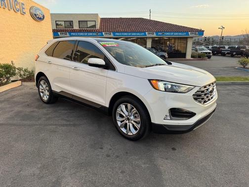 2023 Ford Edge Titanium