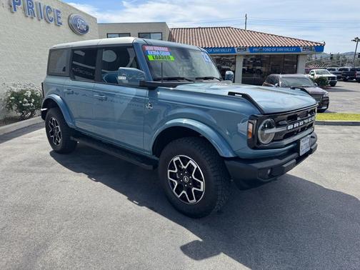 2023 Ford Bronco Outer Banks