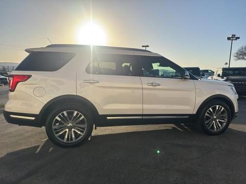 2018 Ford Explorer Platinum