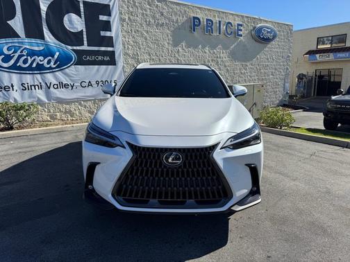 2024 Lexus NX 450h+ Luxury