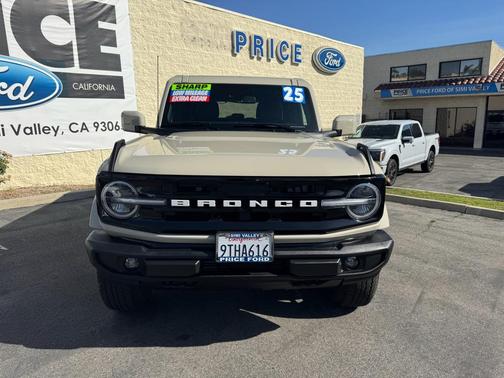 2025 Ford Bronco Outer Banks